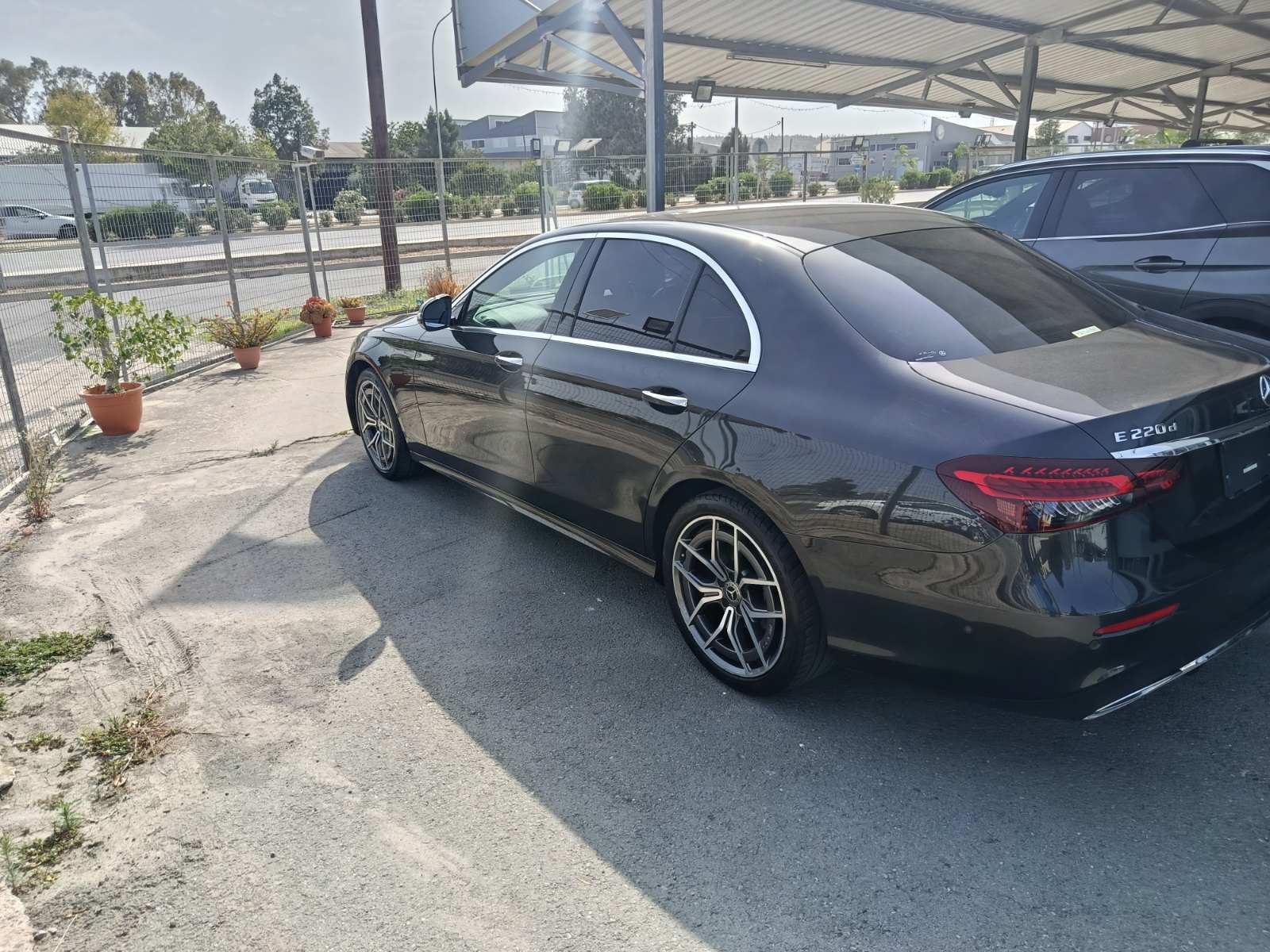 
								Mercedes E220d  AMG Line (Premium) full									