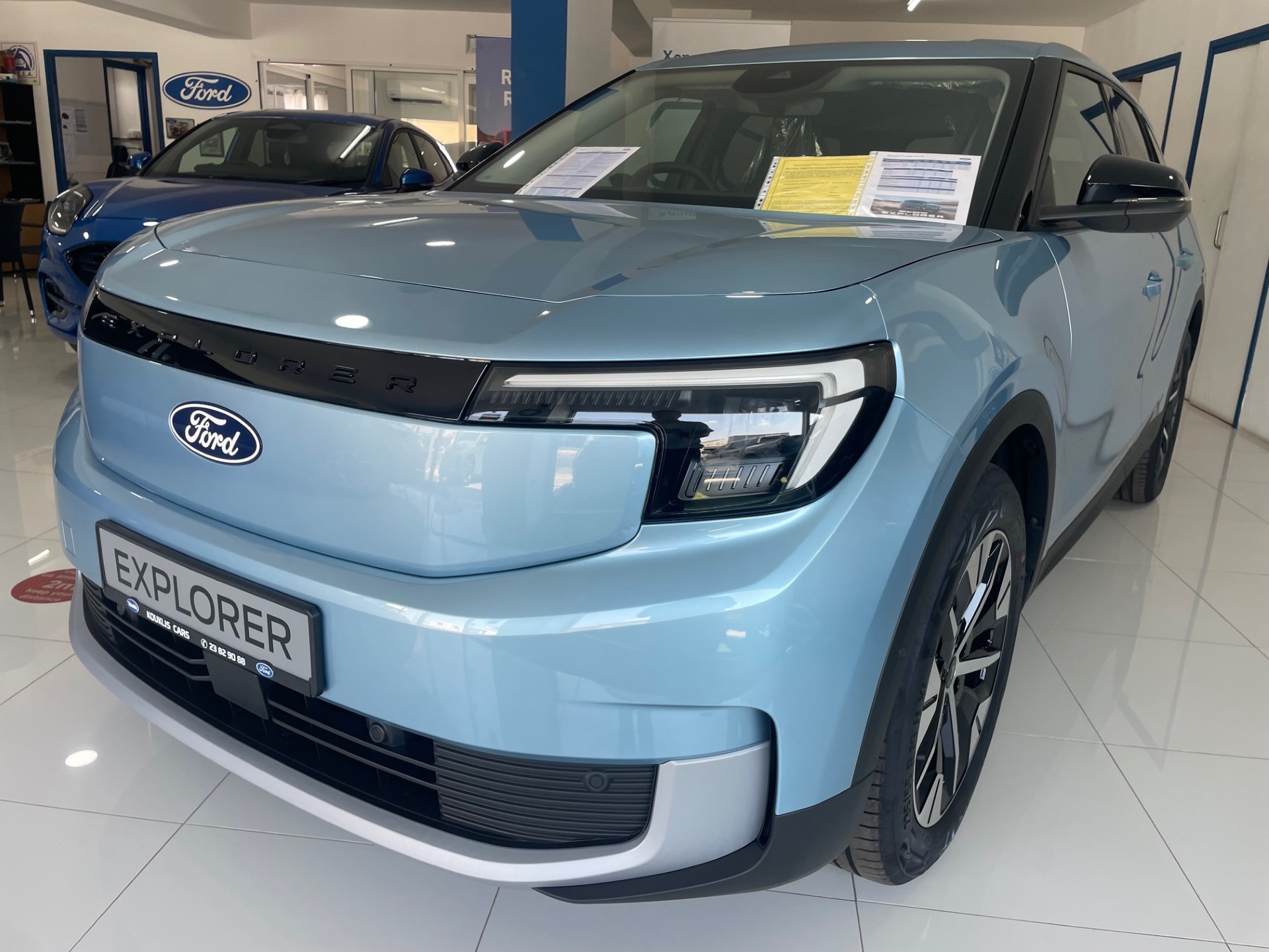 
								FORD EXPLORER EV full									