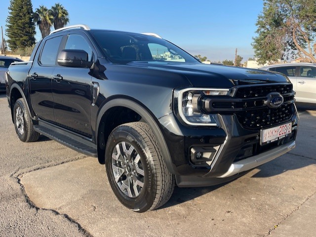 
								FORD RANGER 2.3 PHEV full									