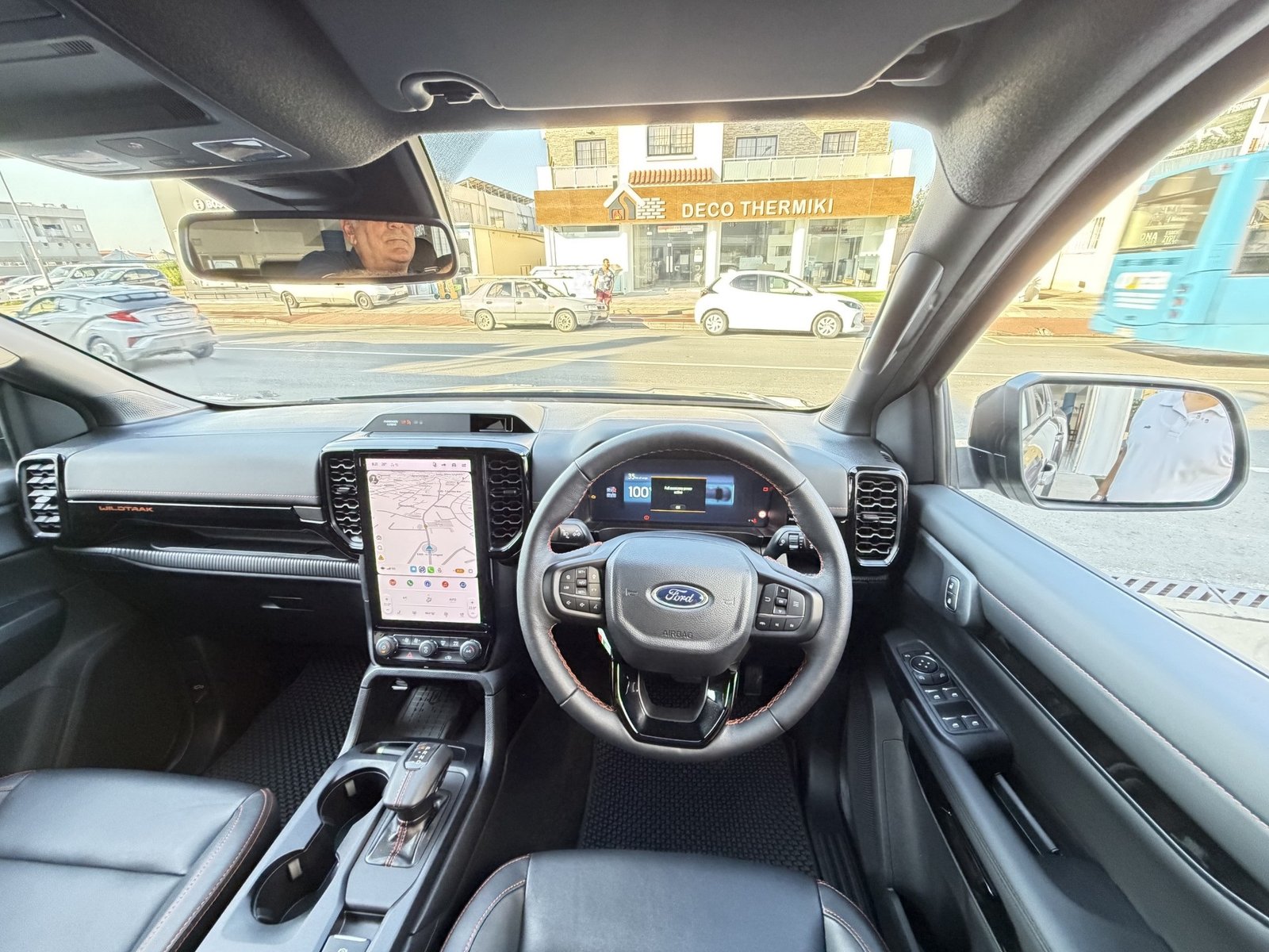 
								FORD RANGER 2.3 PHEV full									