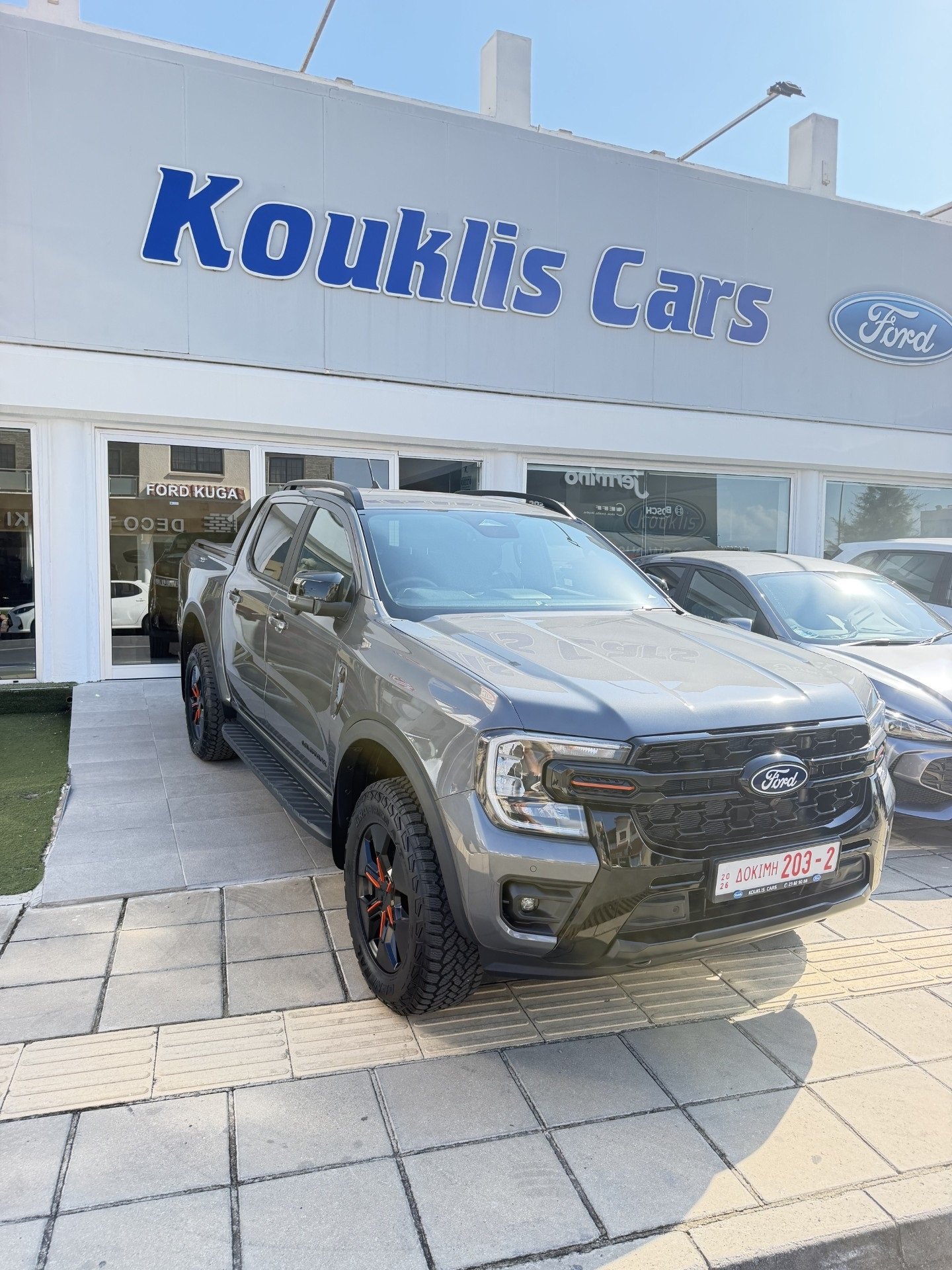 
								FORD RANGER 2.3 PHEV full									