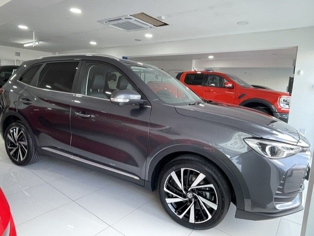 
								MG ZS HYBRID PLUS TROPHY 197 PS full									